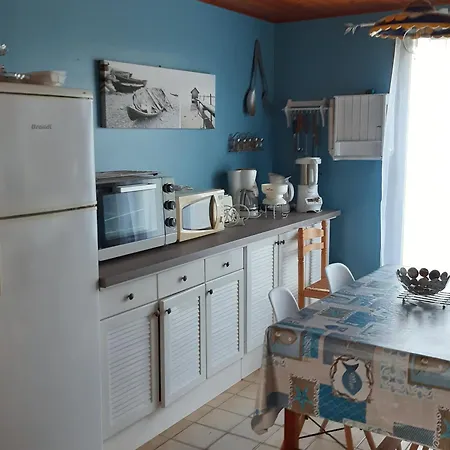 Maison En Bord De Pour 6 Pers Avec Wifi Et Animaux Admis - Fr-1-823-67 * Barbâtre