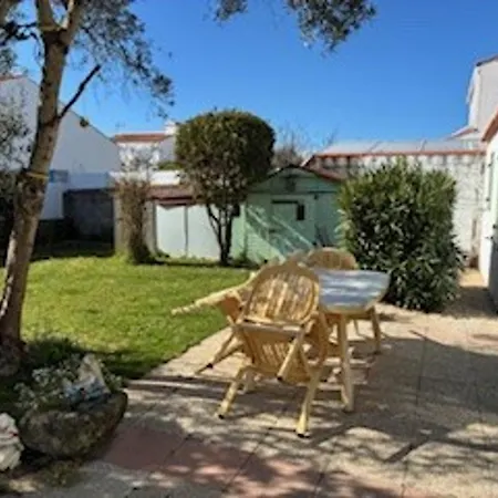 Maison En Bord De Pour 6 Pers Avec Wifi Et Animaux Admis - Fr-1-823-67 Barbâtre